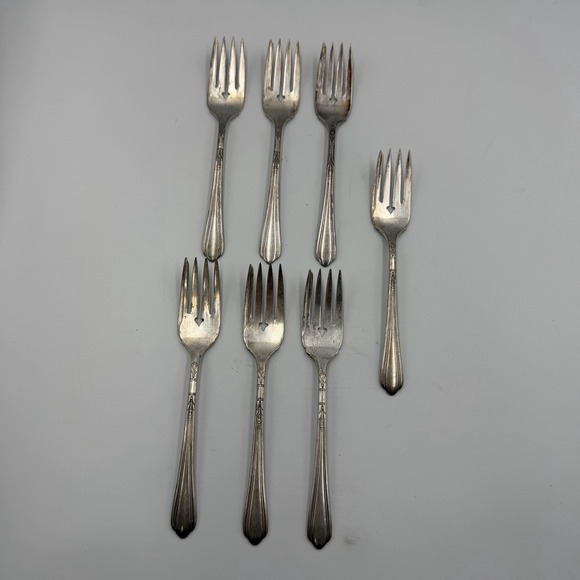 Oneida Other - Tudor Plate By Oneida Community LYNNWOOD MEMORY Flatware Forks Set Of 7